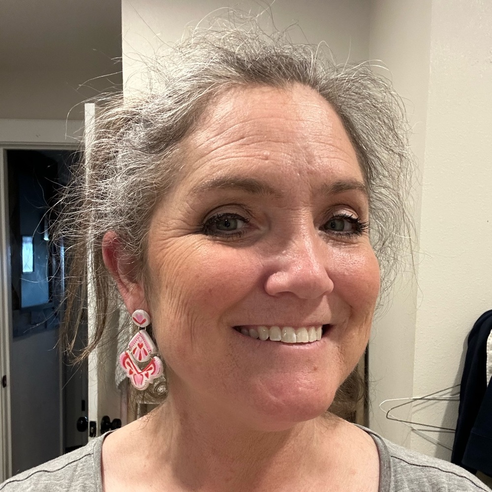 Meet your Posher, Angie